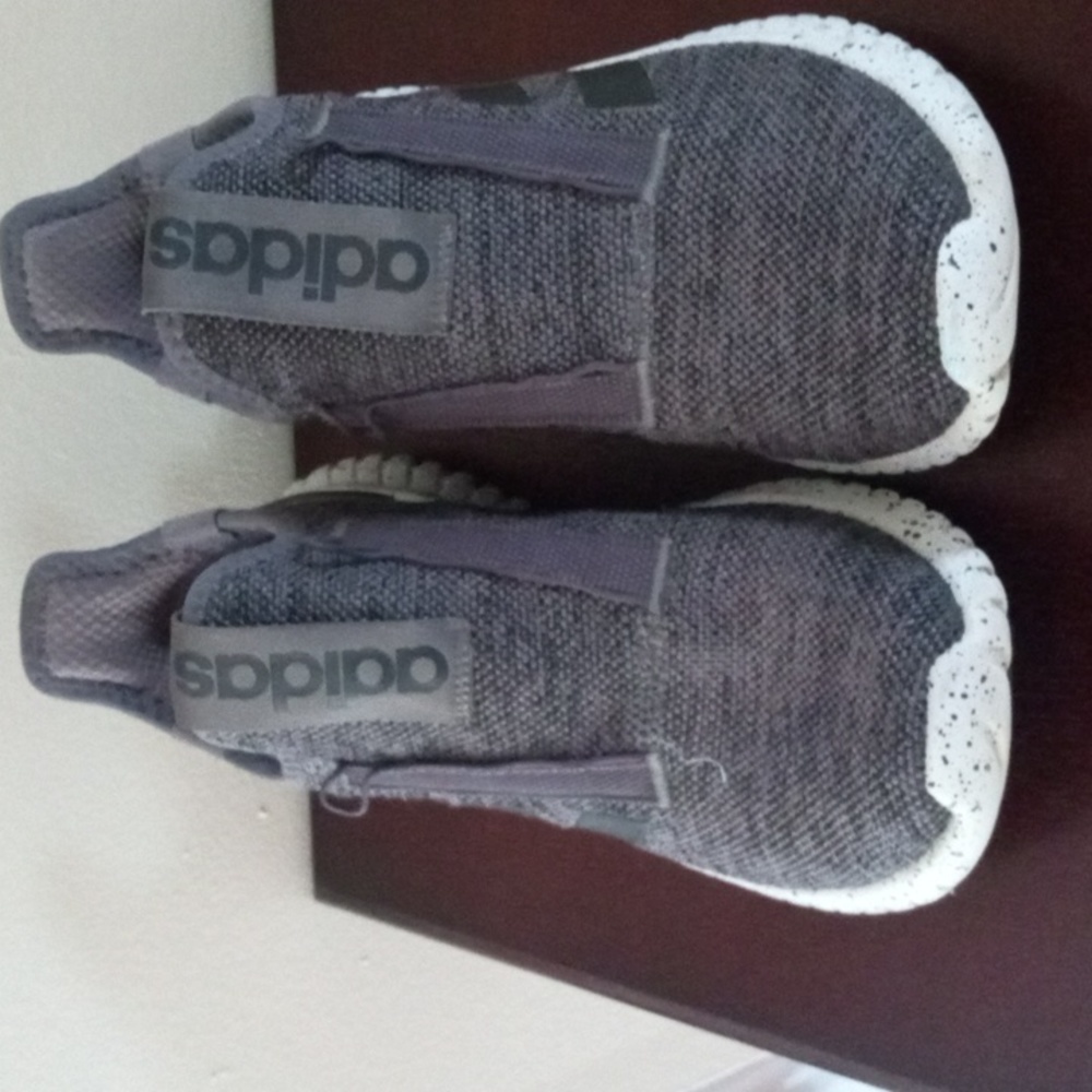 ADIDAS MEN SNEAKERS